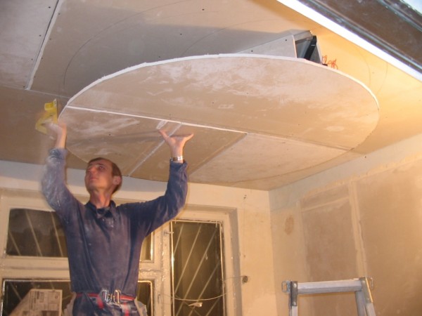 монтаж гипсокартона на потолок инструкция